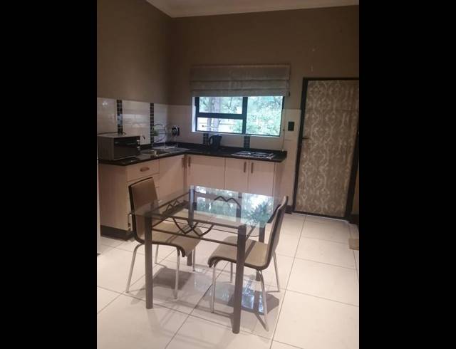 1 BEDROOM PROPERTY TO RENT IN RASLOUW